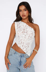 Olivia - Lace Top